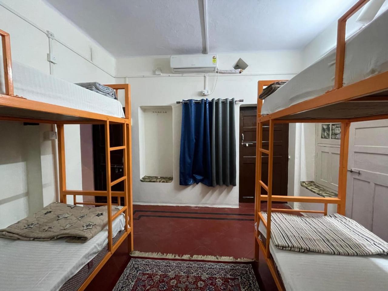 ורנאסי Inka Kashi Hostel מראה חיצוני תמונה