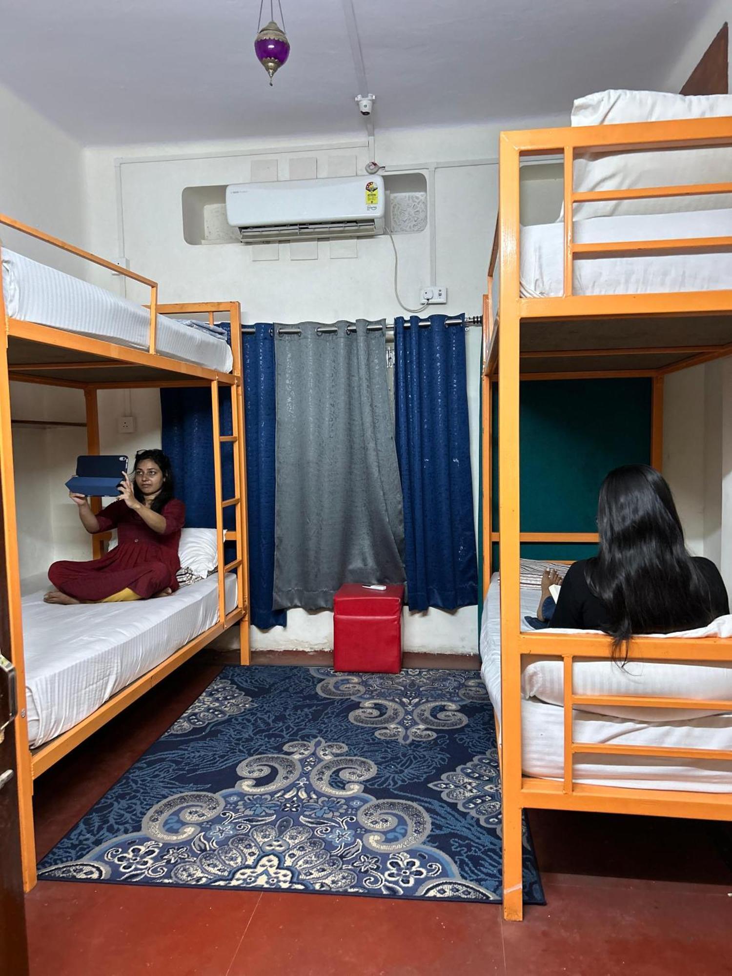 ורנאסי Inka Kashi Hostel מראה חיצוני תמונה