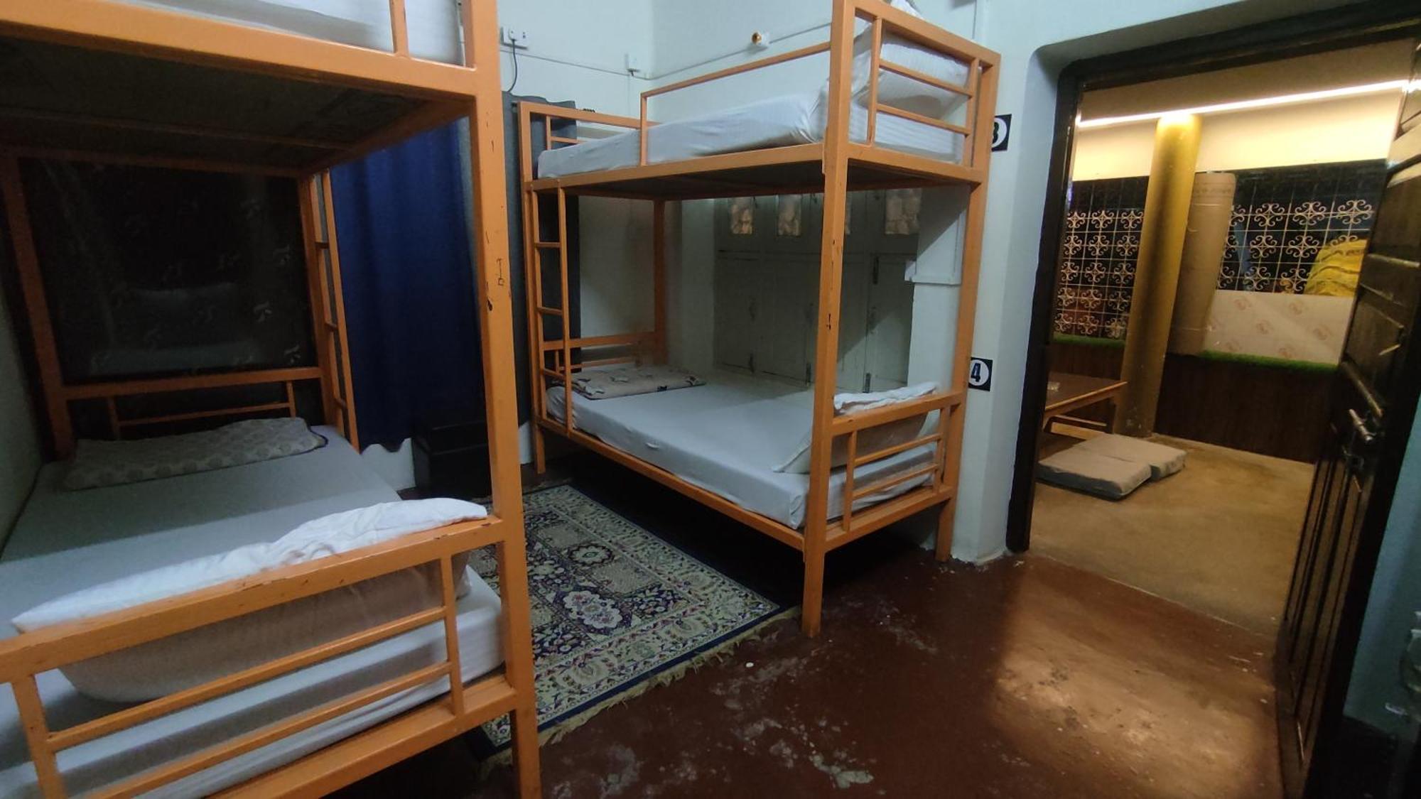 ורנאסי Inka Kashi Hostel מראה חיצוני תמונה