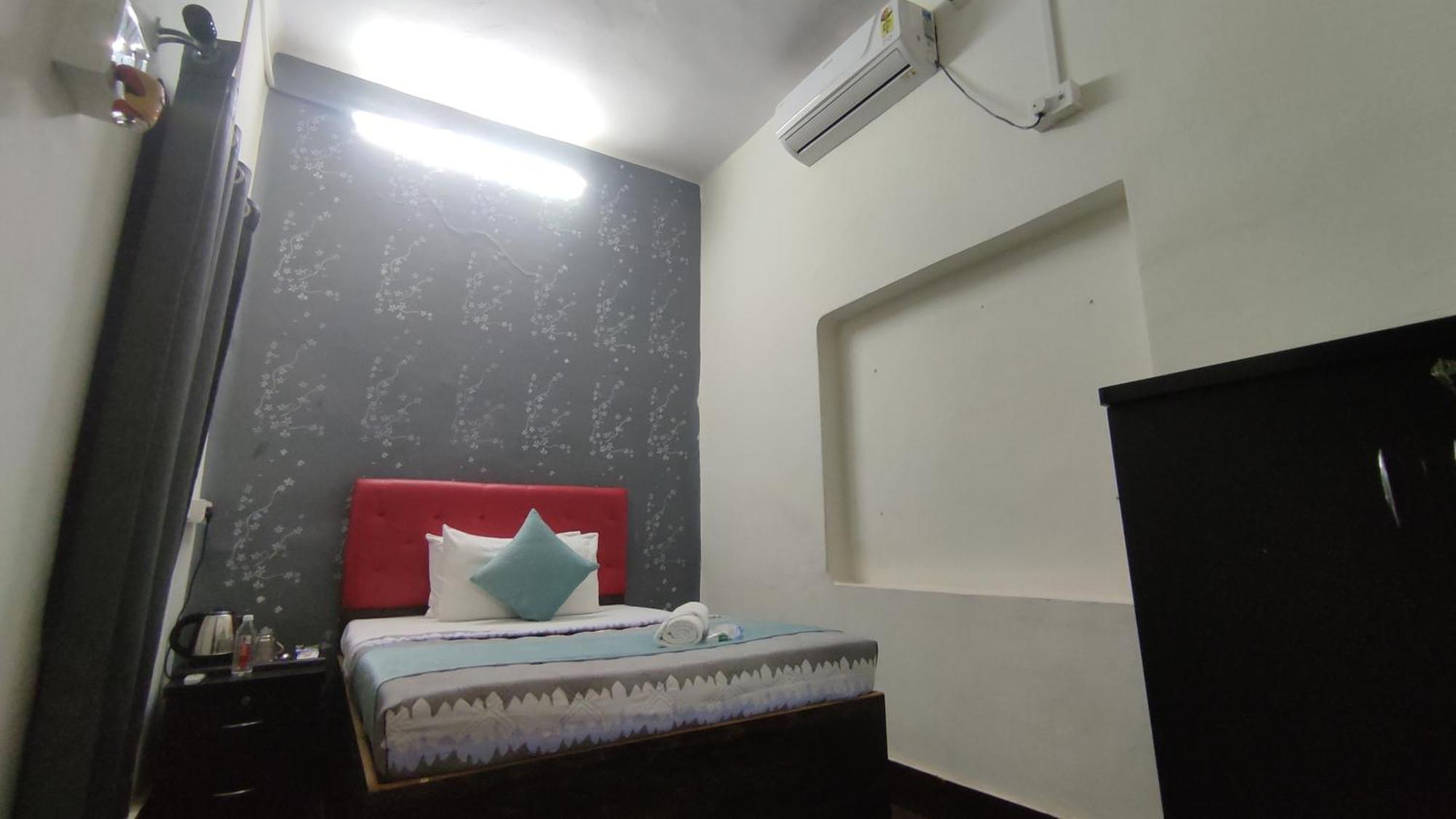 ורנאסי Inka Kashi Hostel מראה חיצוני תמונה